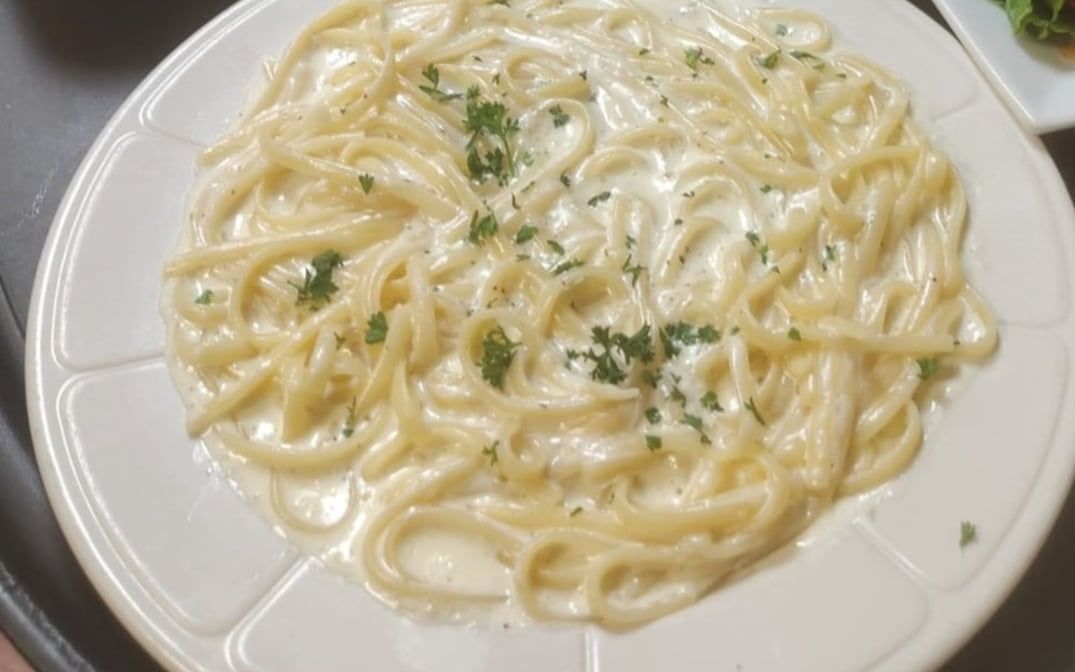 Pasta with Alfredo Sauce.