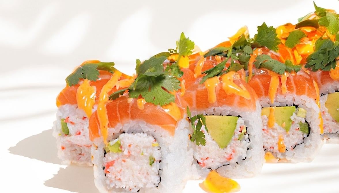 C11 Hot Hot Roll/ Raw Fish.