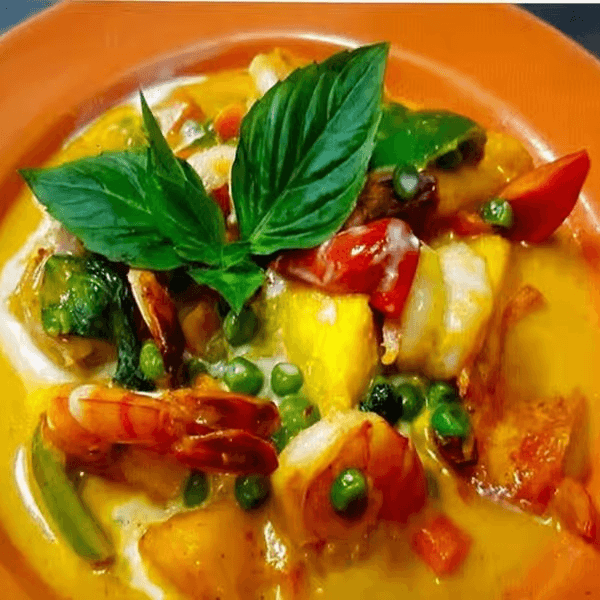 C7. *Pineapple Red Curry.