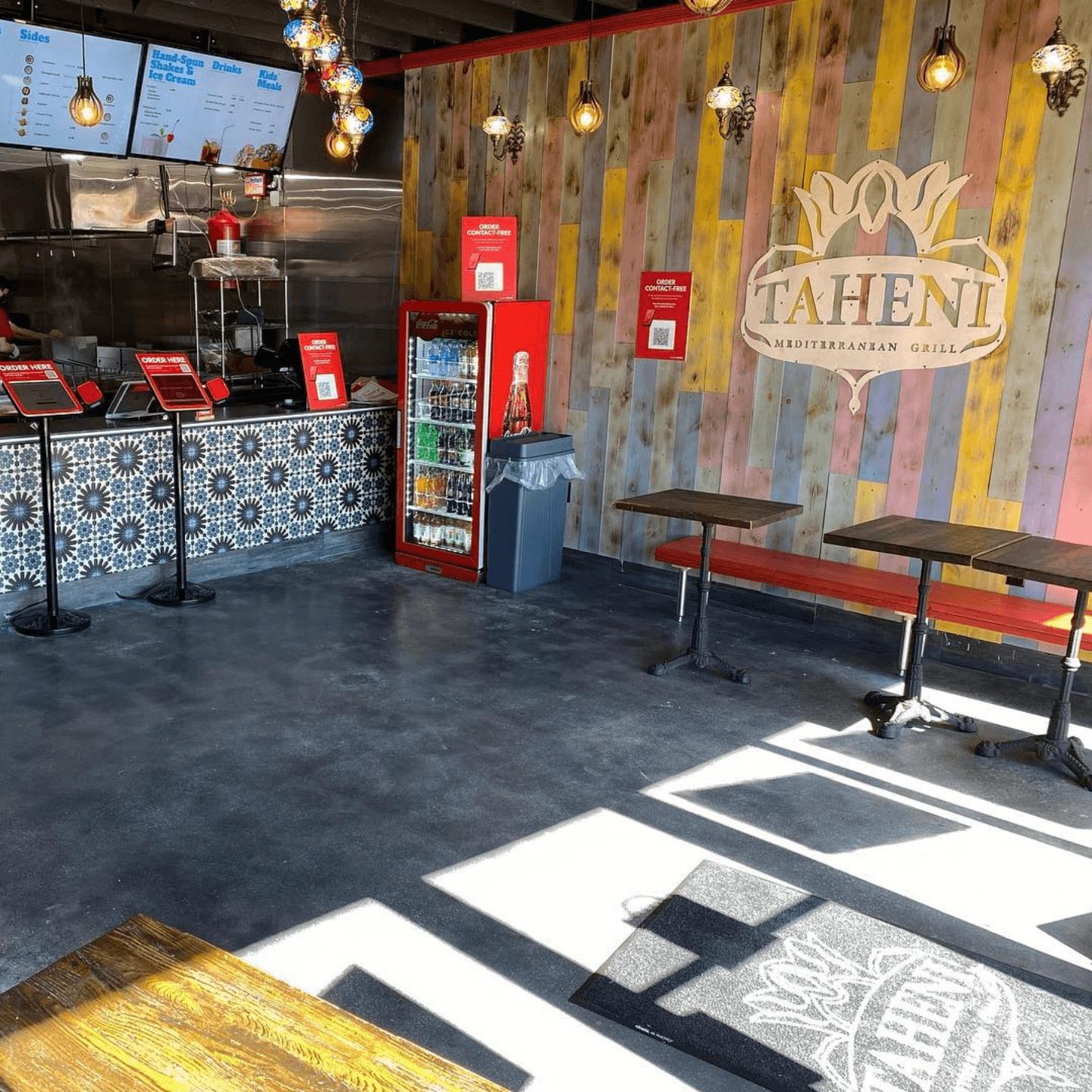 Colorful Ambiance, Fresh Vibes