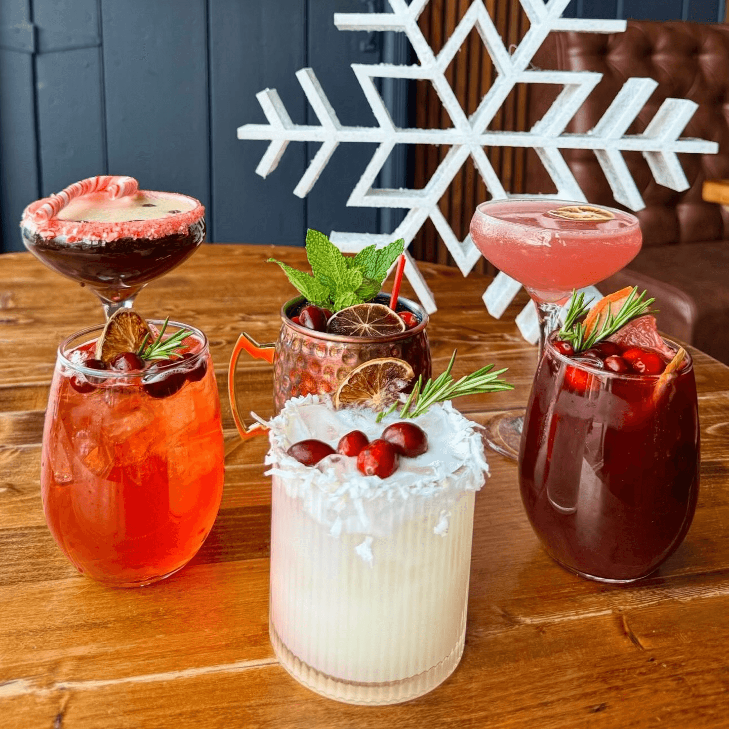 N E W- H O L I D A Y -C O C K T A I L S