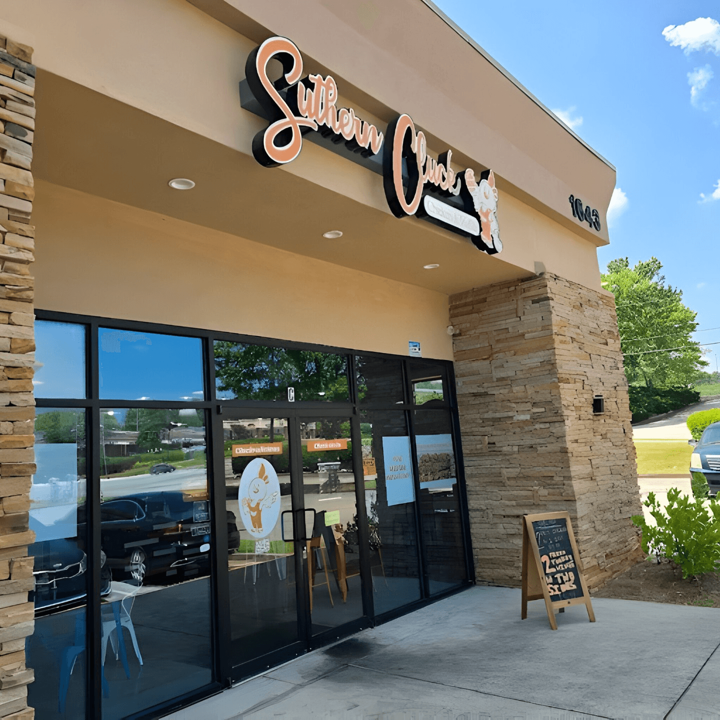 Welcome to Suthern Cluck Chicken and Waffle