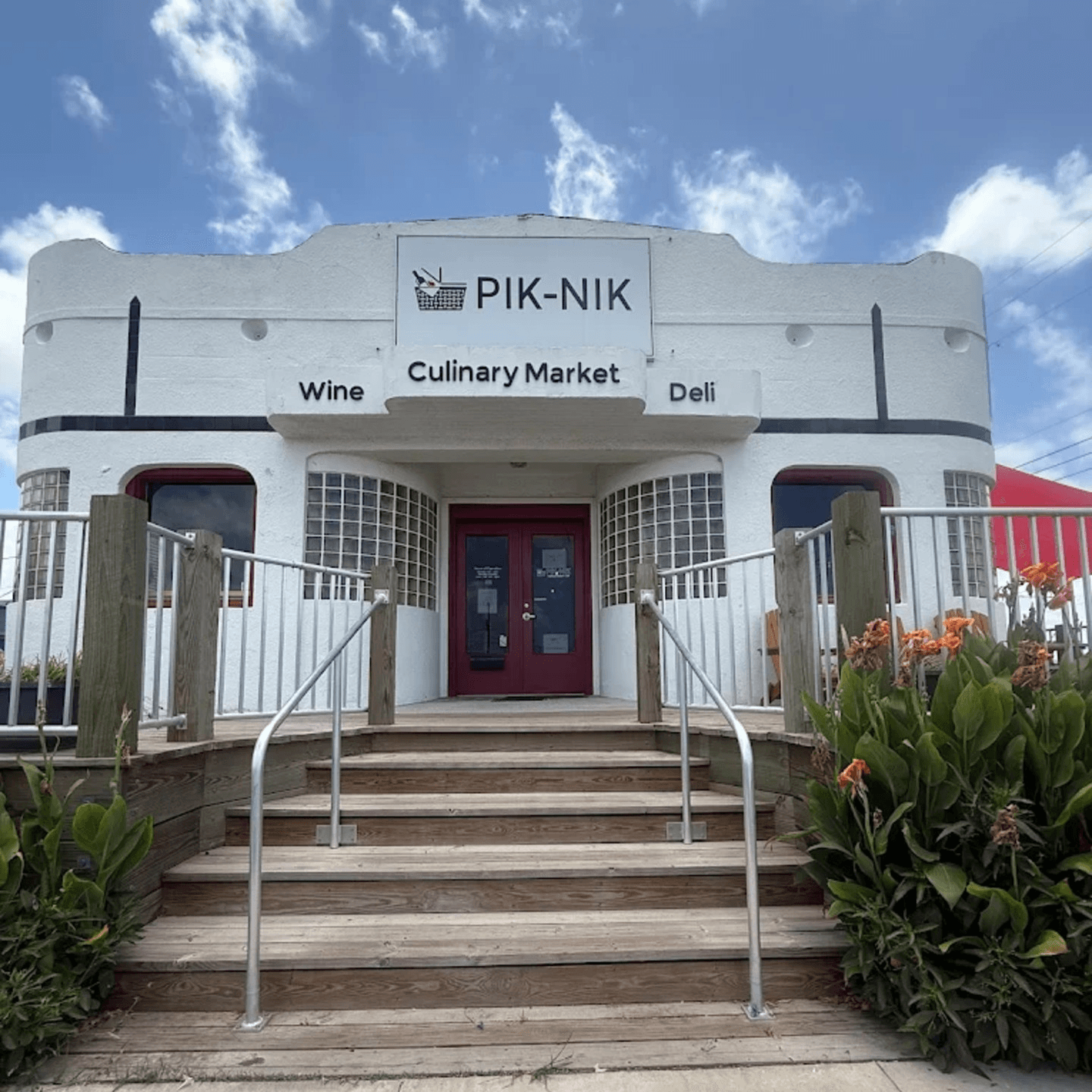 PIK-NIK Deli + Wine Bar