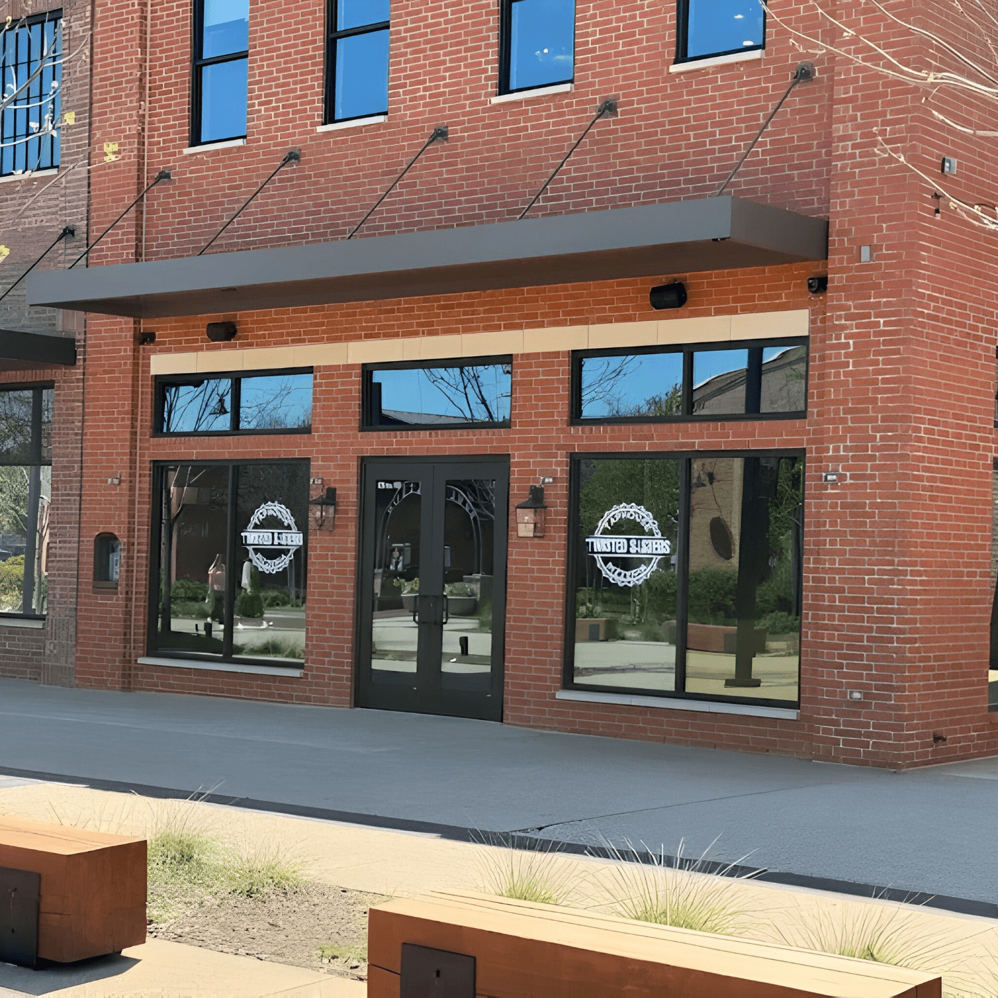 Welcome to Twisted Sisters Tap House – Burleson