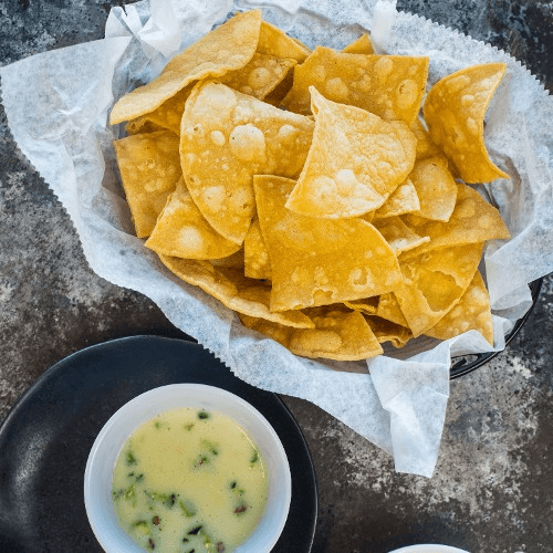 Queso & Chips