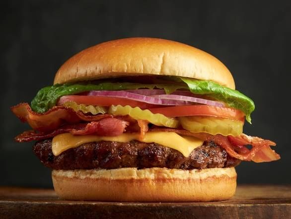 1/4 Lb Bacon Cheeseburger Combo (Inlcudes Potato Fries and a Soda).