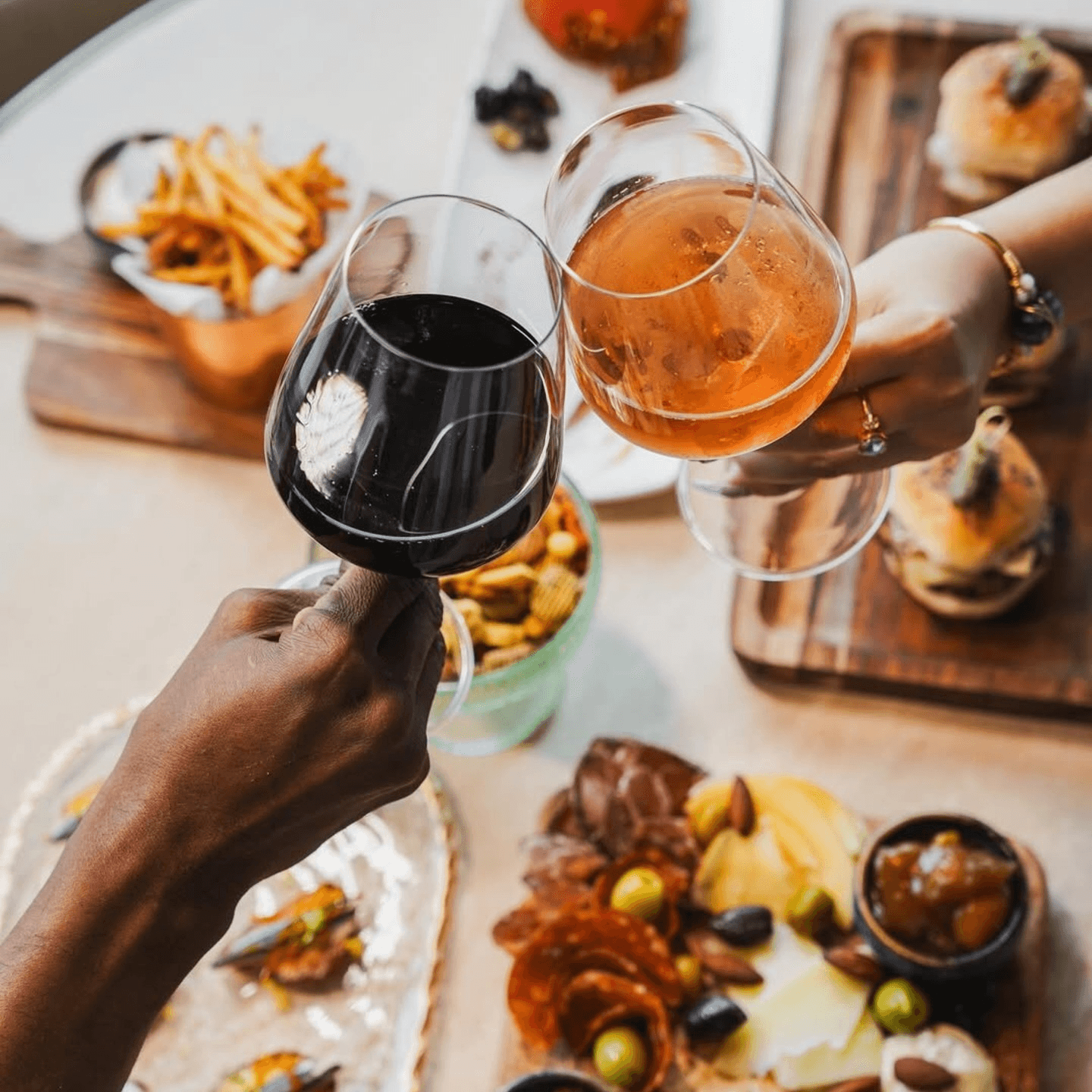 Happy Hour Specials You Don’t Want to Miss! 🍷