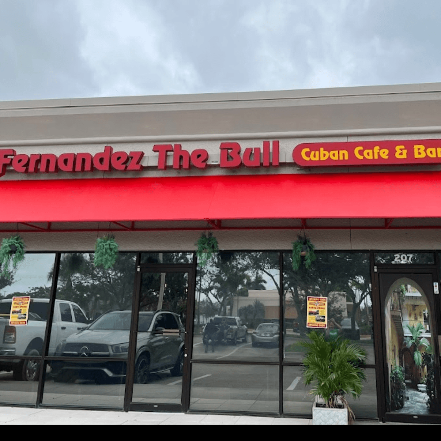 Fernandez The Bull Cafe & Bar - Bonita Springs