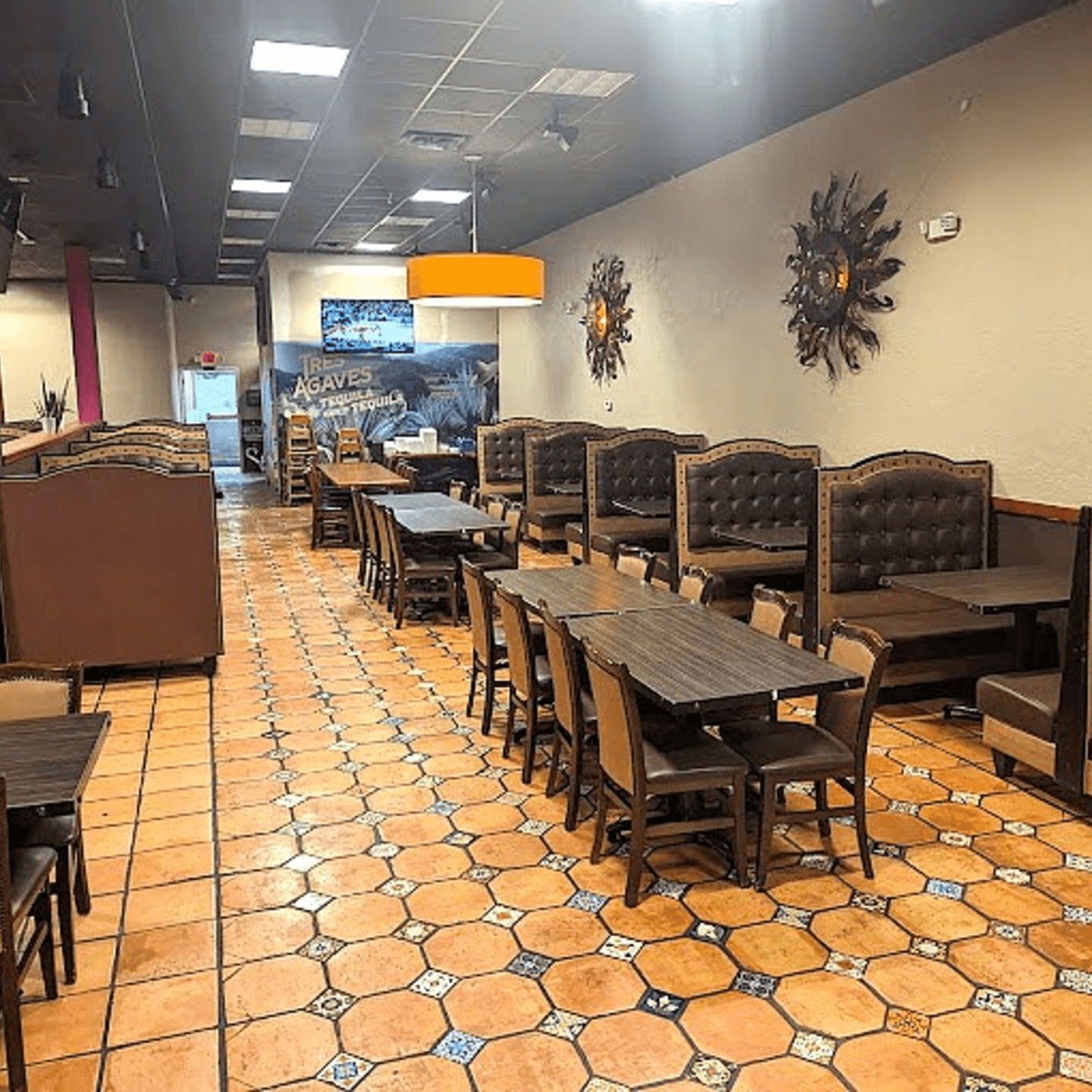 Welcome to Agaves Mexican Grill 