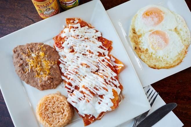 Chilaquiles Con Huevo Red or Green.