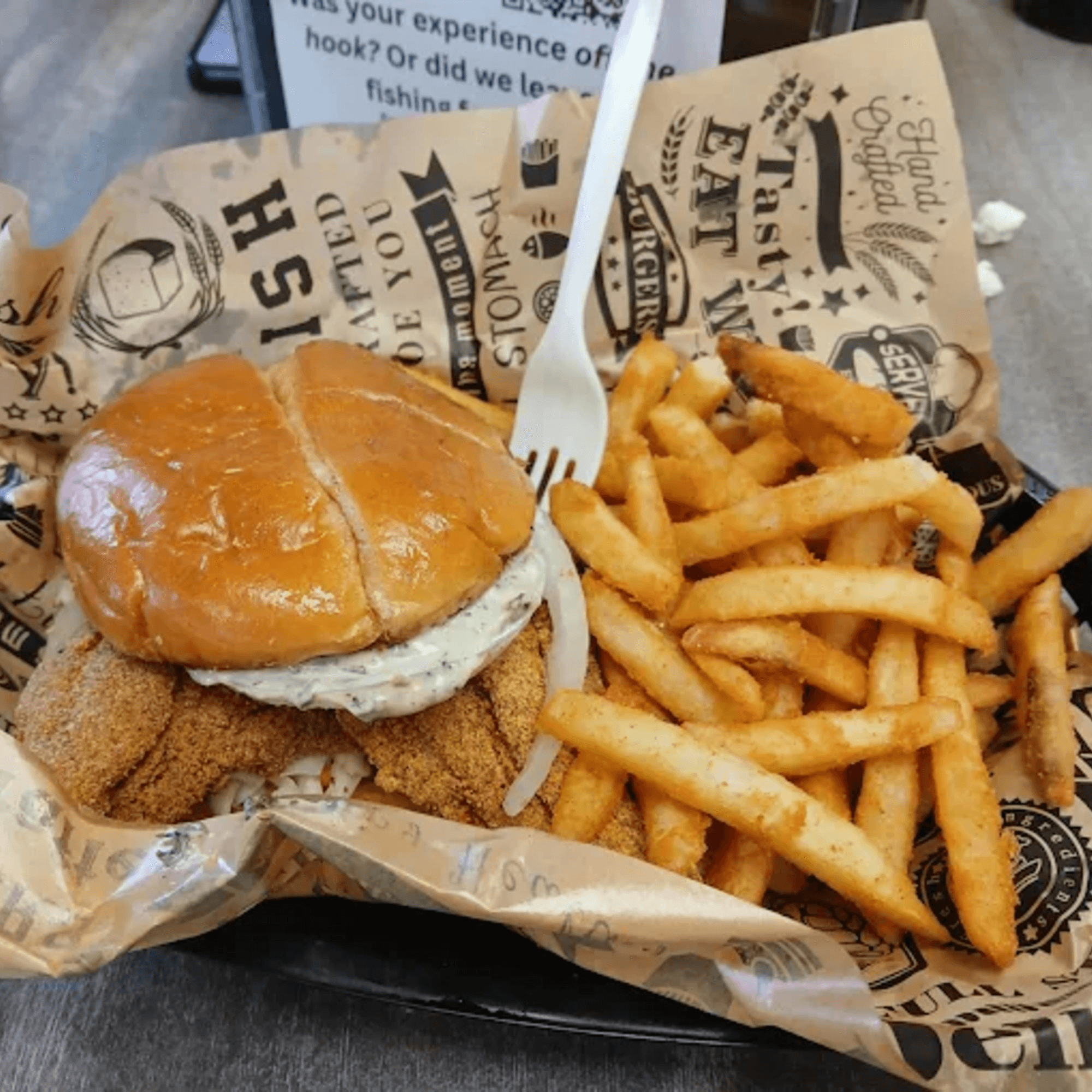 Delta Fish Market Bar & Grill gallery image #2