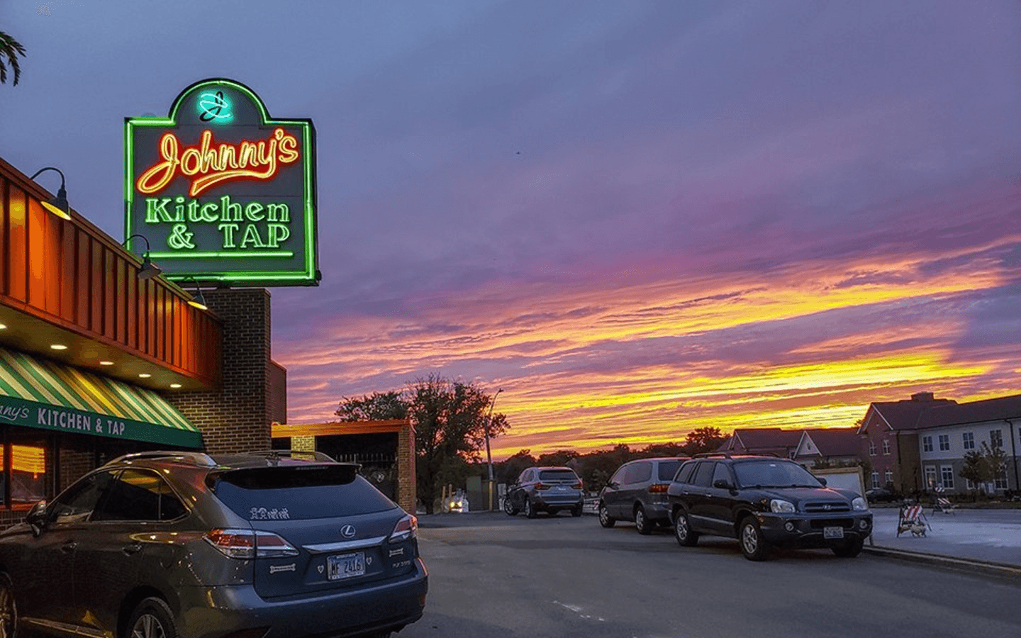 Johnny's Kitchen & Tap: A Local Dining Favorite