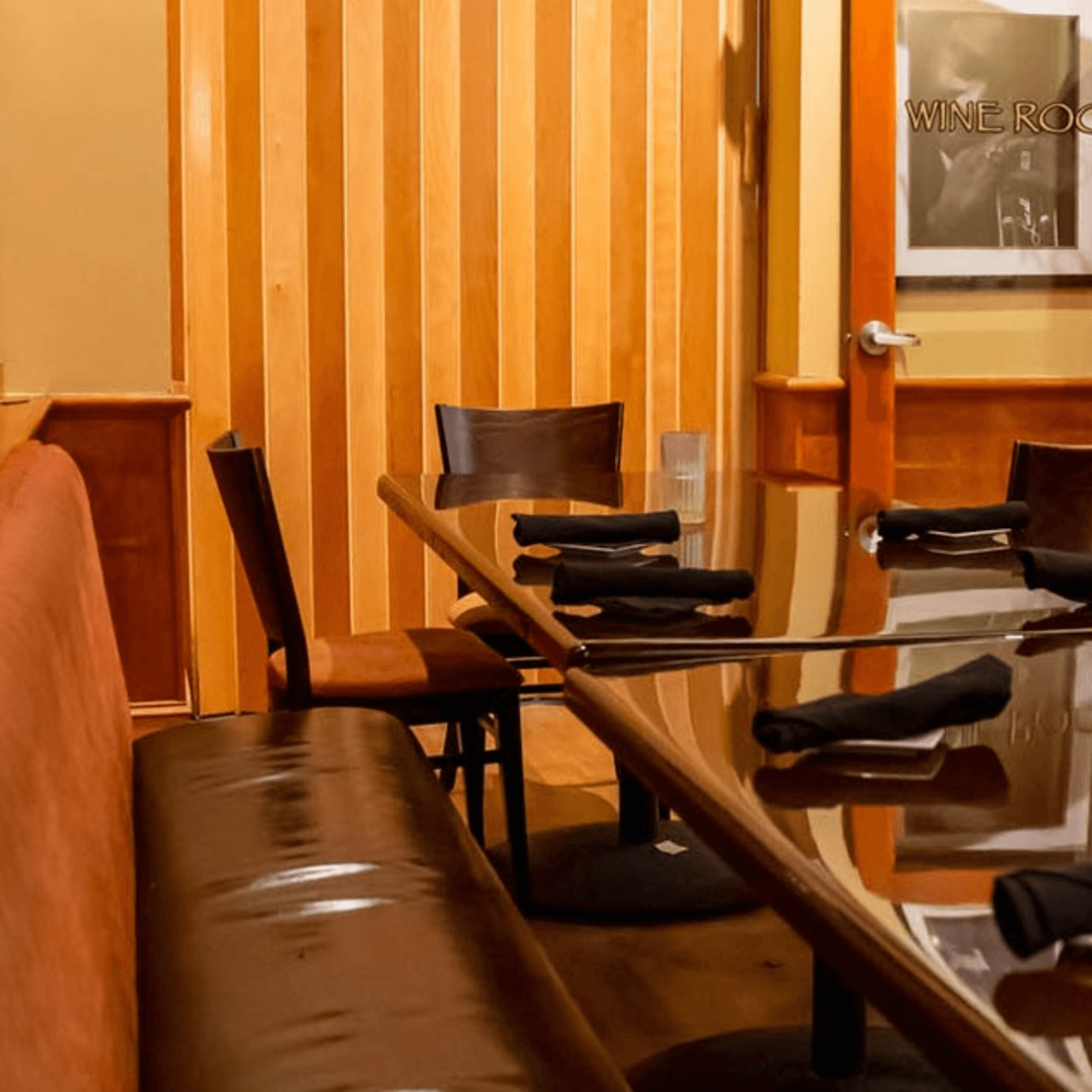 Travinia Italian Kitchen & Wine Bar gallery image #2