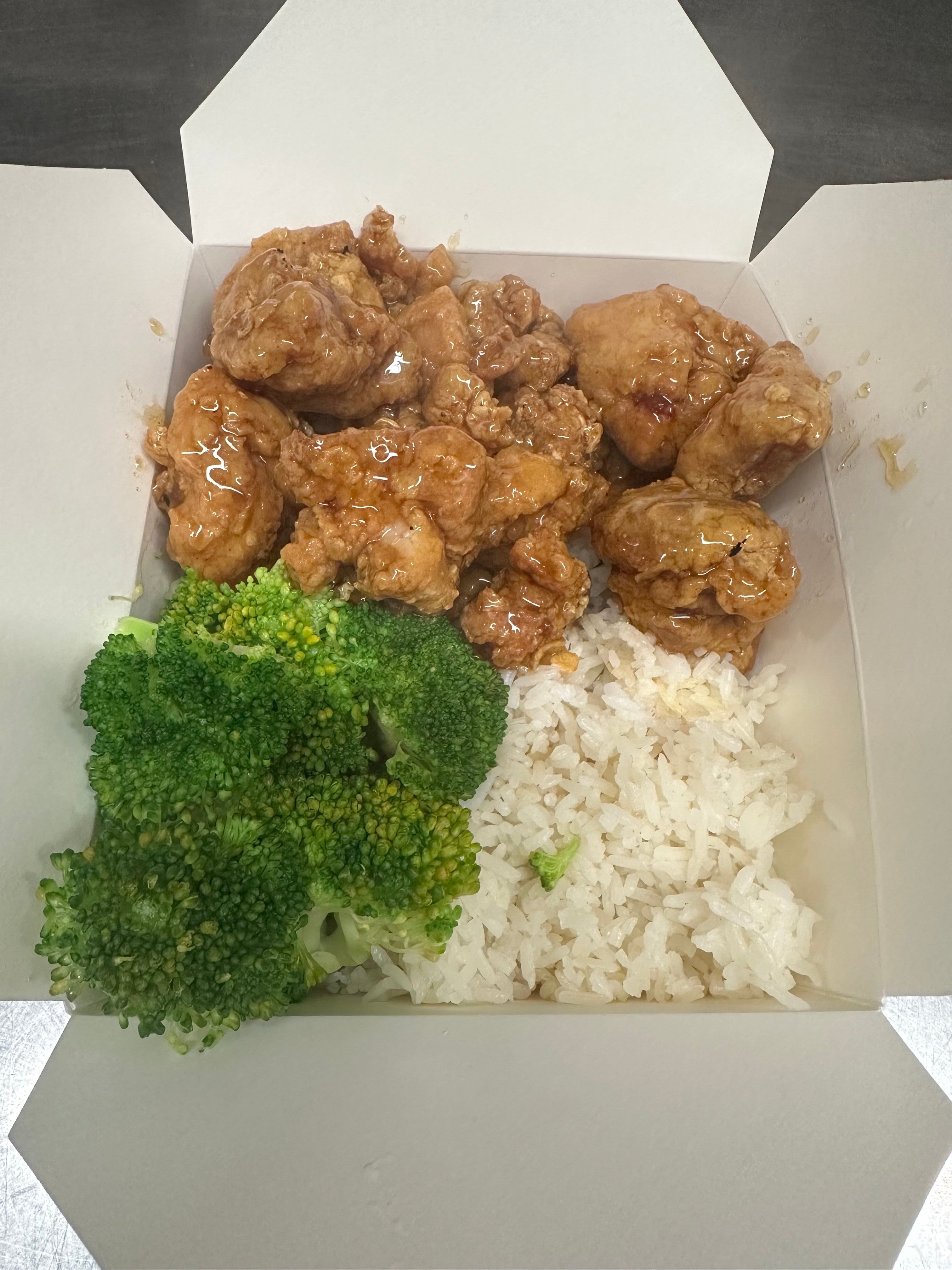 Delicious Ramen and Asian Fusion Dishes