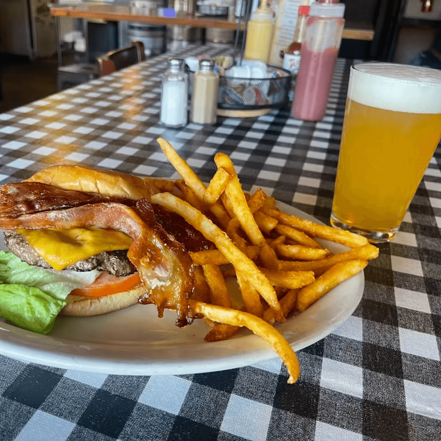 Burger & Beer Monday