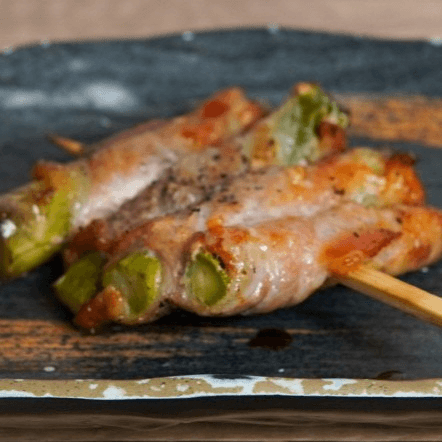 Asparagus Wrapped with Pork Skewer　アスパラガス豚巻き串.
