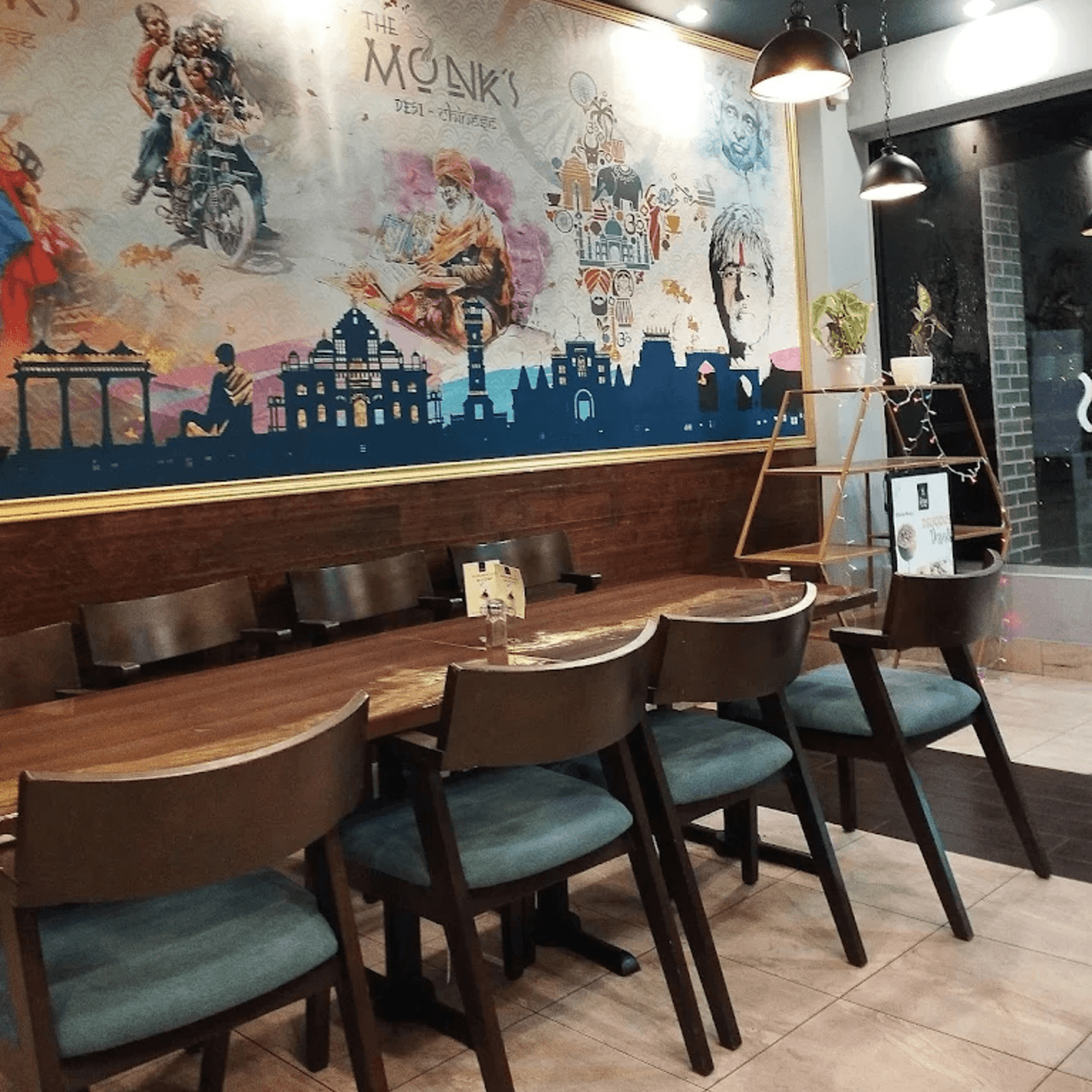 Cozy Dining Experience