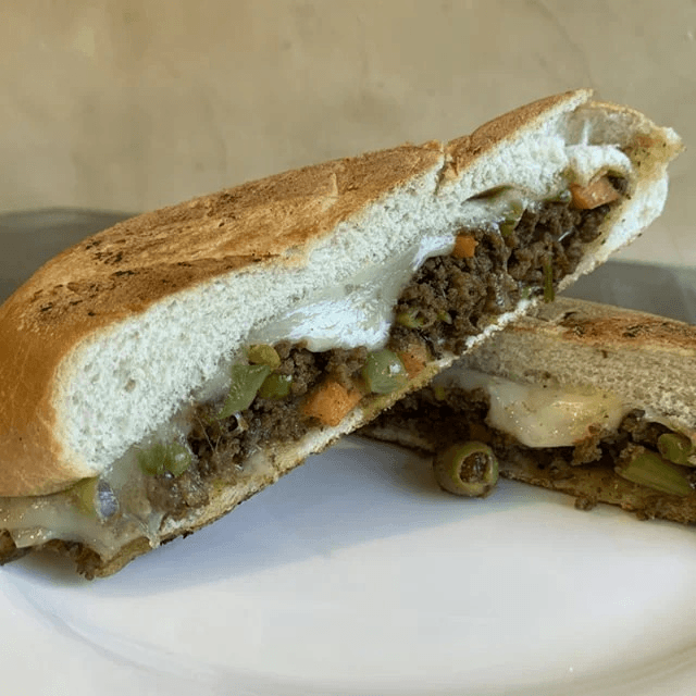 Sandwich picadillo.