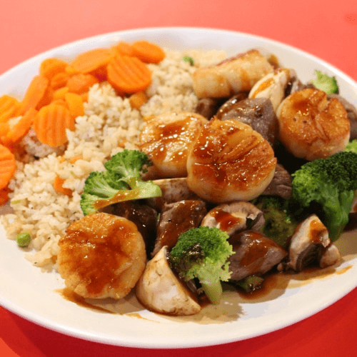 C3. Steak and Scallop Combination.