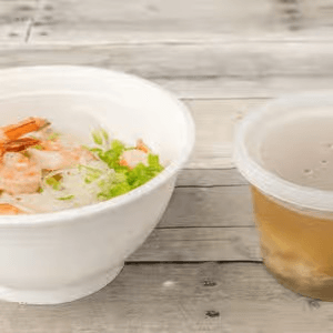 P10. Shrimp & Wonton Noodle Soup.