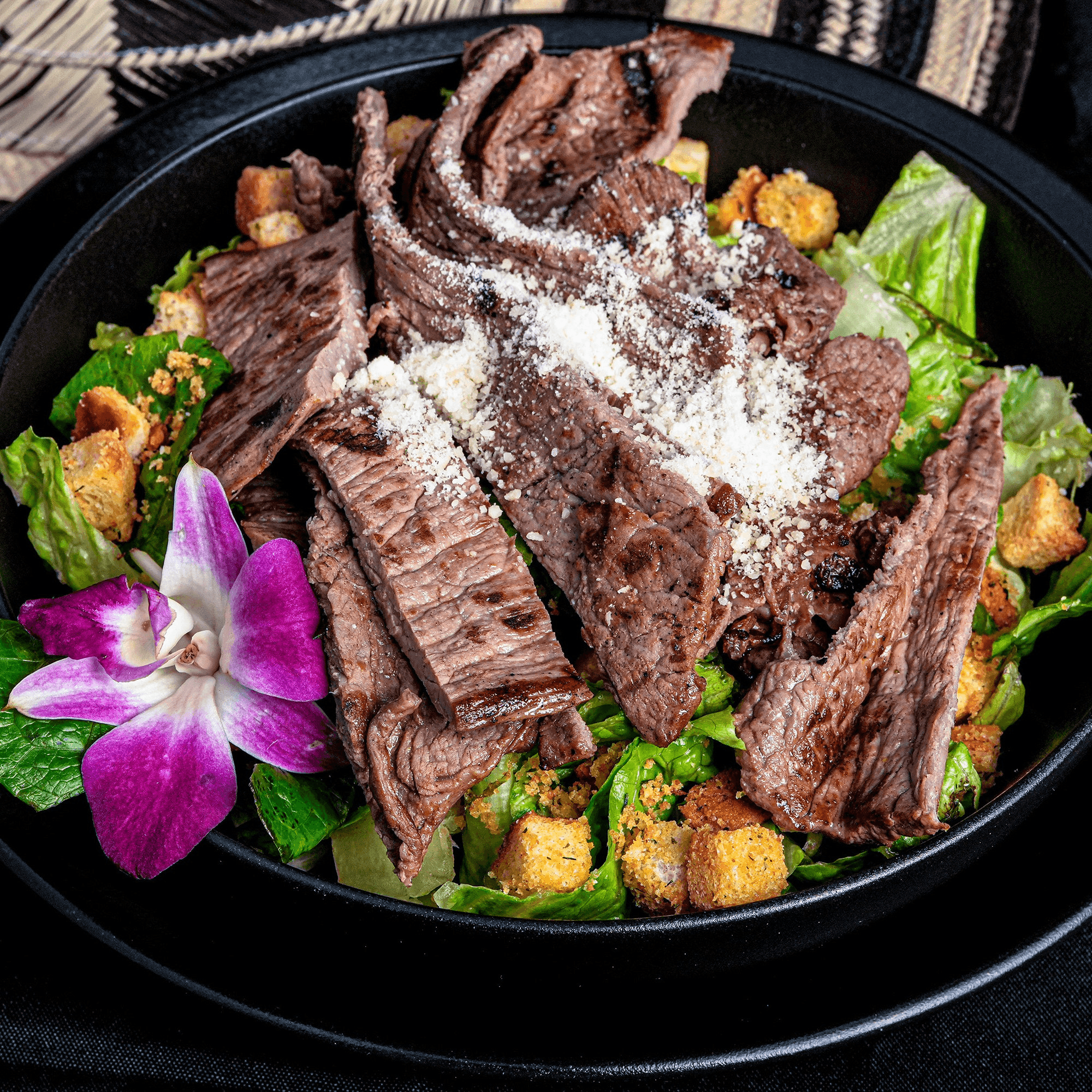 Ensalada Con Carne Asada.