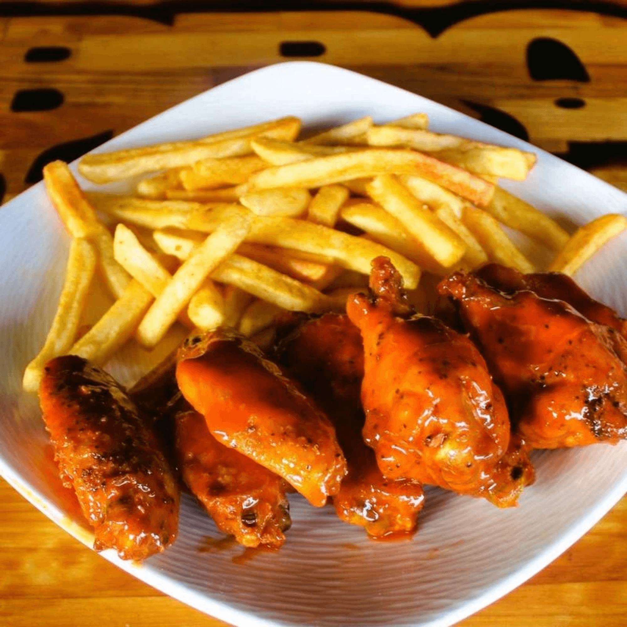 BBQ House Bar & Grill gallery image #3