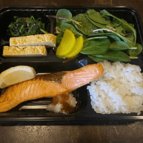 Grilled Bakka Salmon Bento　鮭の塩焼き弁当