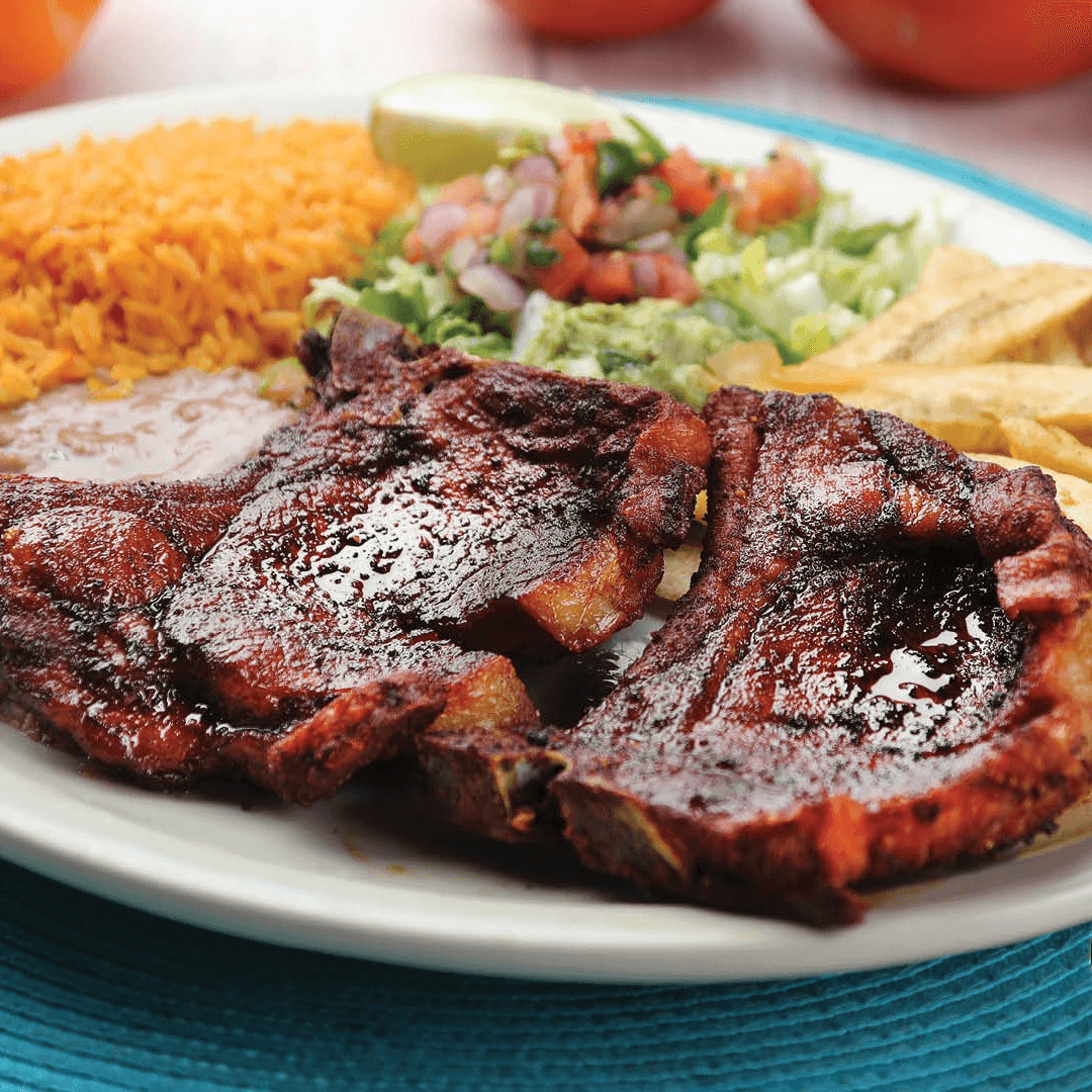 Chuletas con Tajadas.