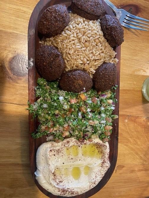 Falafel Platter (6 Pcs).