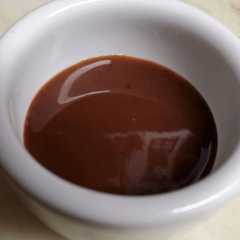 Side of tamarind chutney.