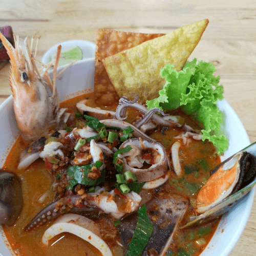 Po Thak (Seafood Combination Soup).
