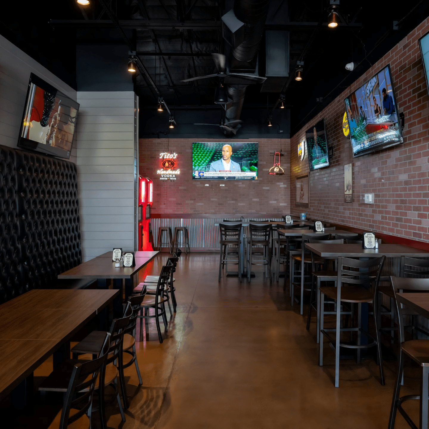 Relaxed Dining, Real Flavor