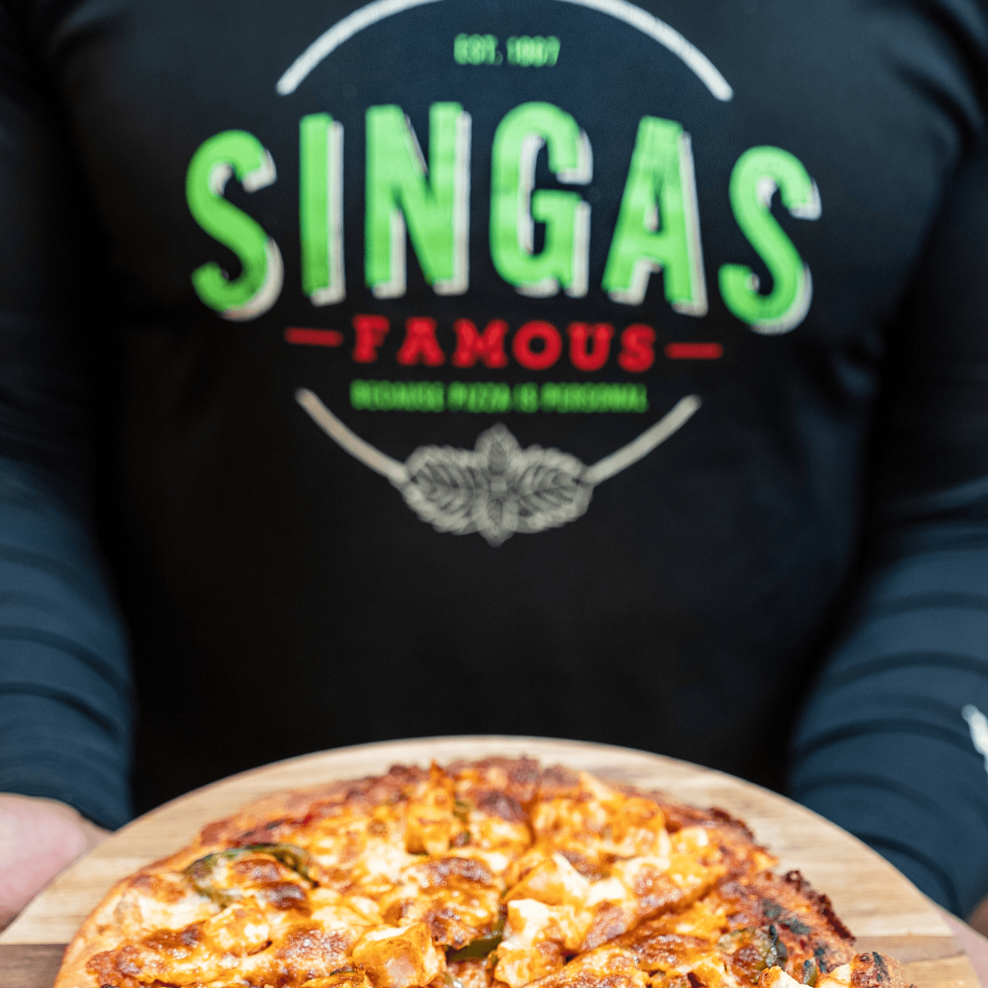 Singas Famous Pizza gallery image #5