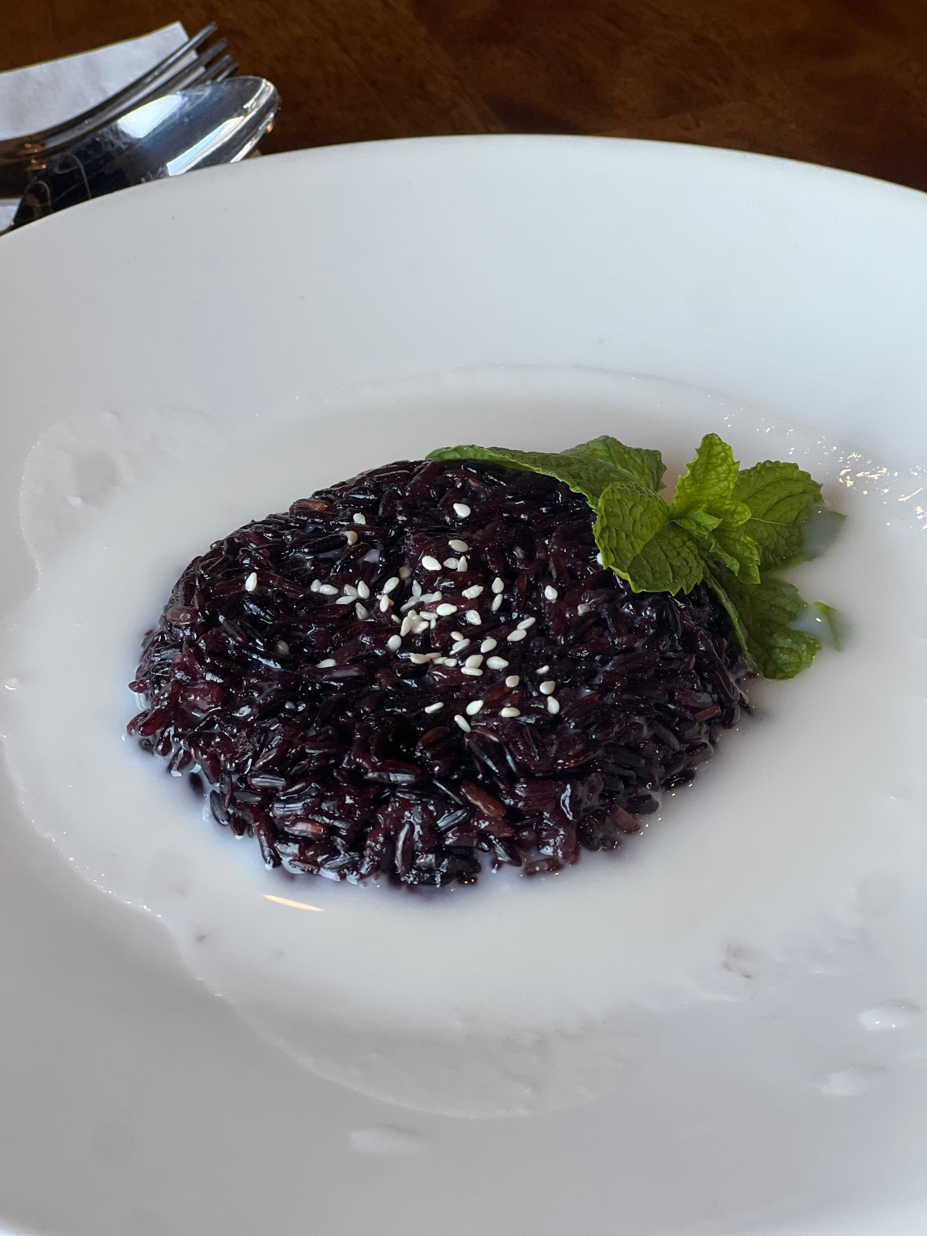 Black sweet stick rice.