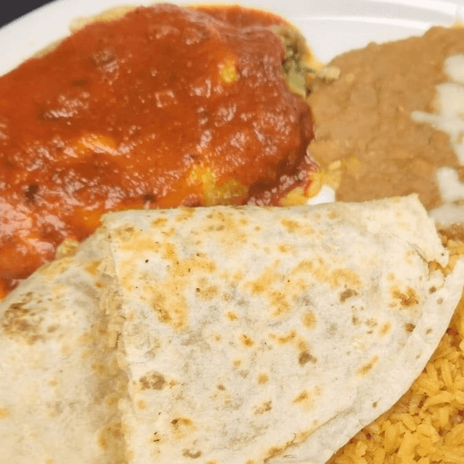 B. One Chile-relleno and 1 Quesadilla Combo Plate.