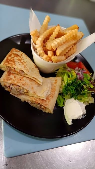 Quesadilla De Pollo.