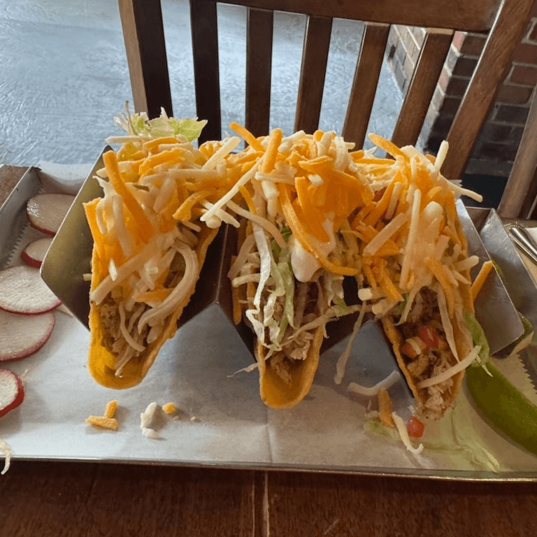 Hard shell taco de picadillo.