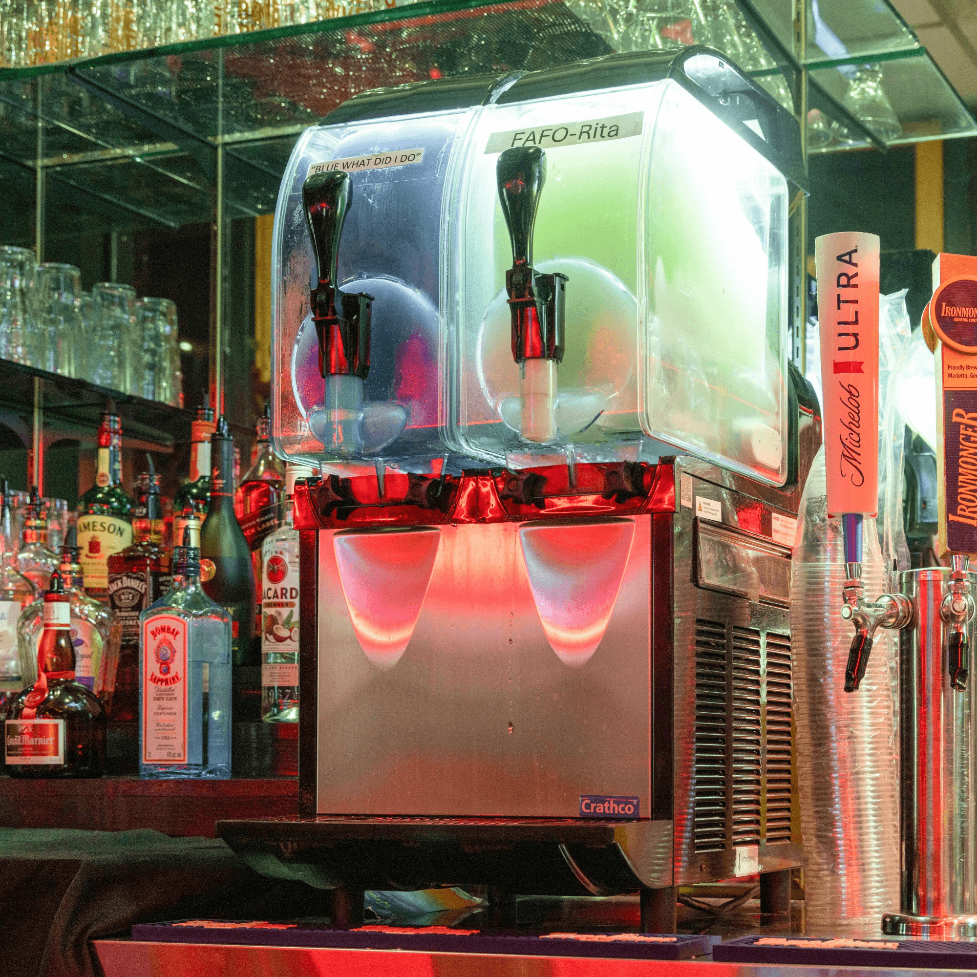 Frozen Notes Pizza & Karaoke Bar gallery image #3