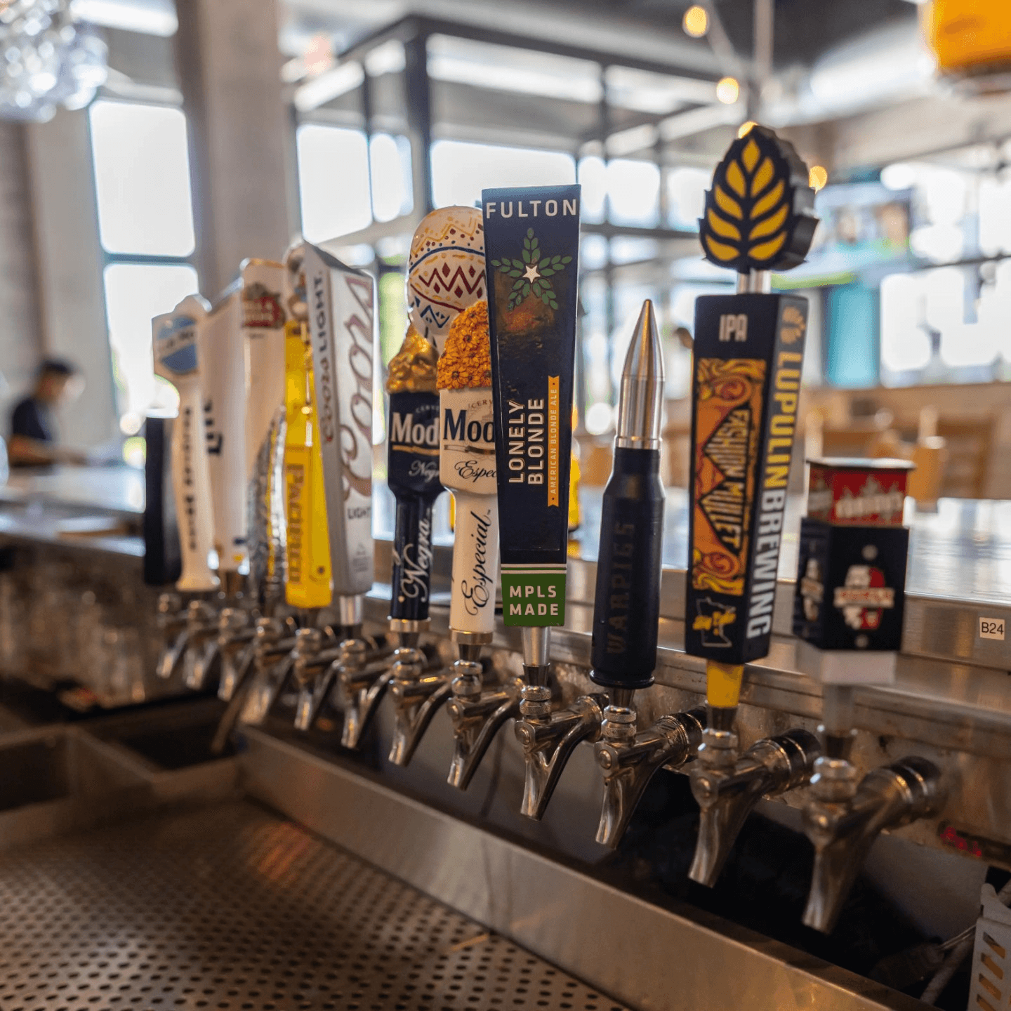 $5 Happy Hour Beer Pints