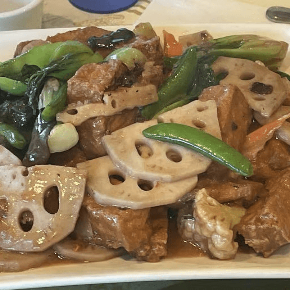 Combo Chow Mein / 招牌炒面.