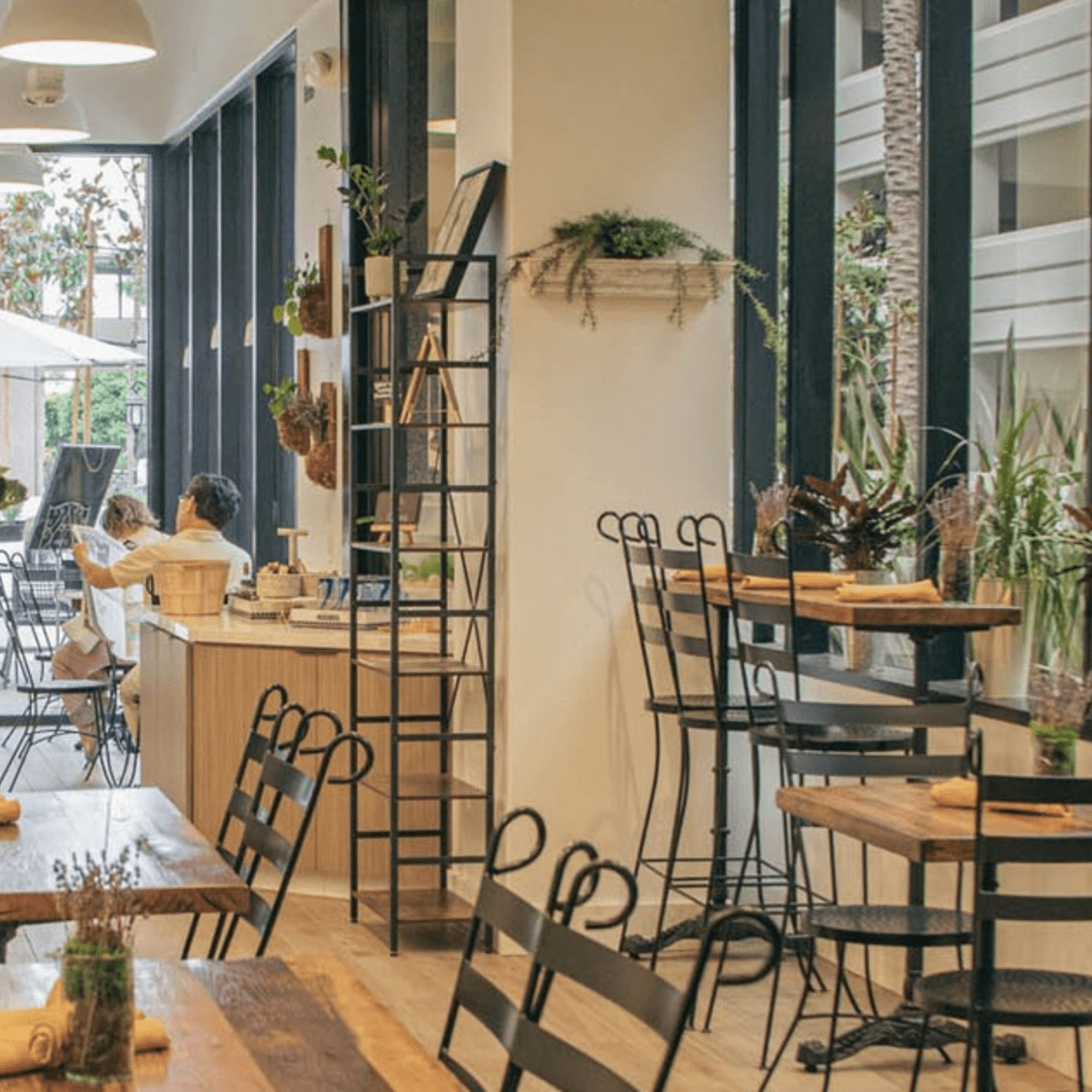 Maldon’s Brasserie gallery image #3