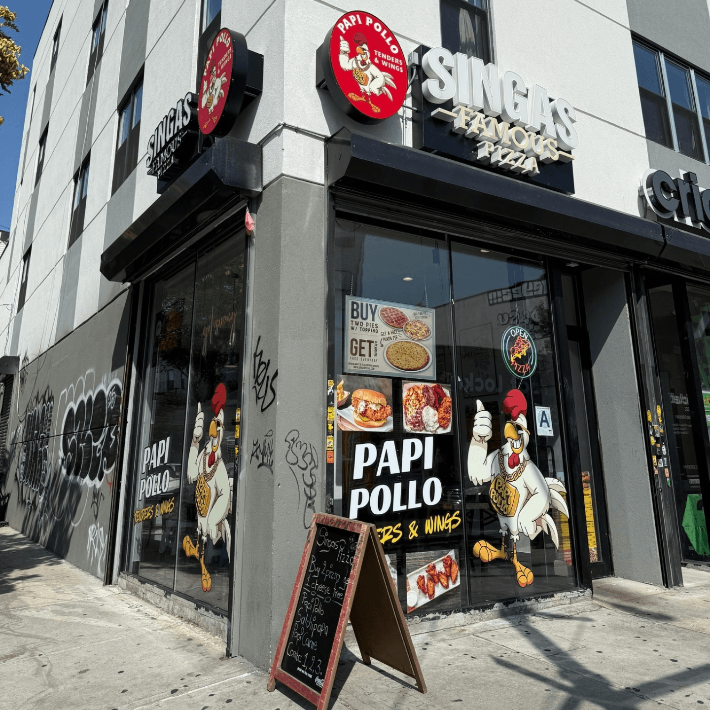 Singas Famous Pizza - Bushwick