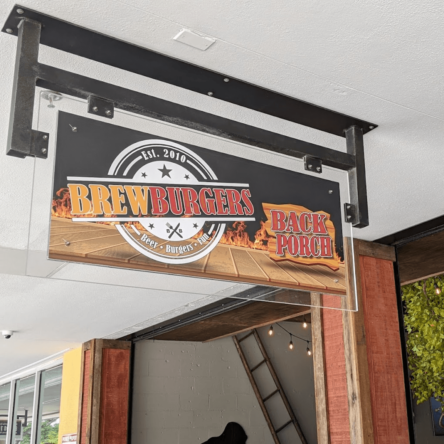 BrewBurgers Back Porch