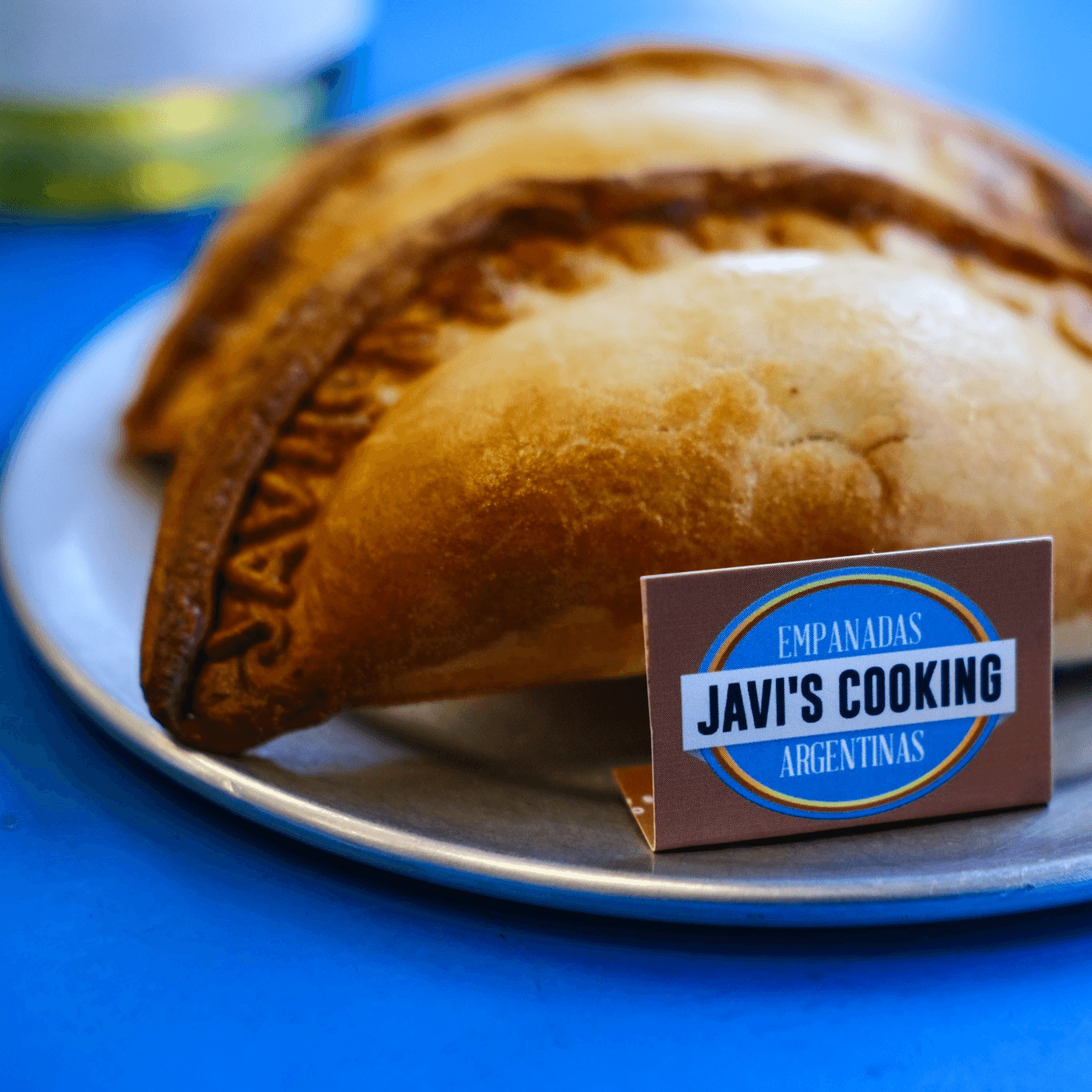 Vegana (VE) "Impossible Meat" Empanada -Cal. 260.