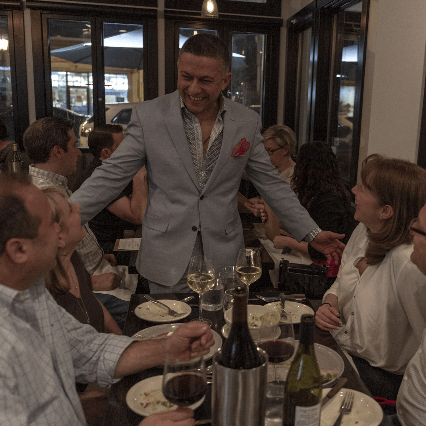 A Social Dining Experience 🍷