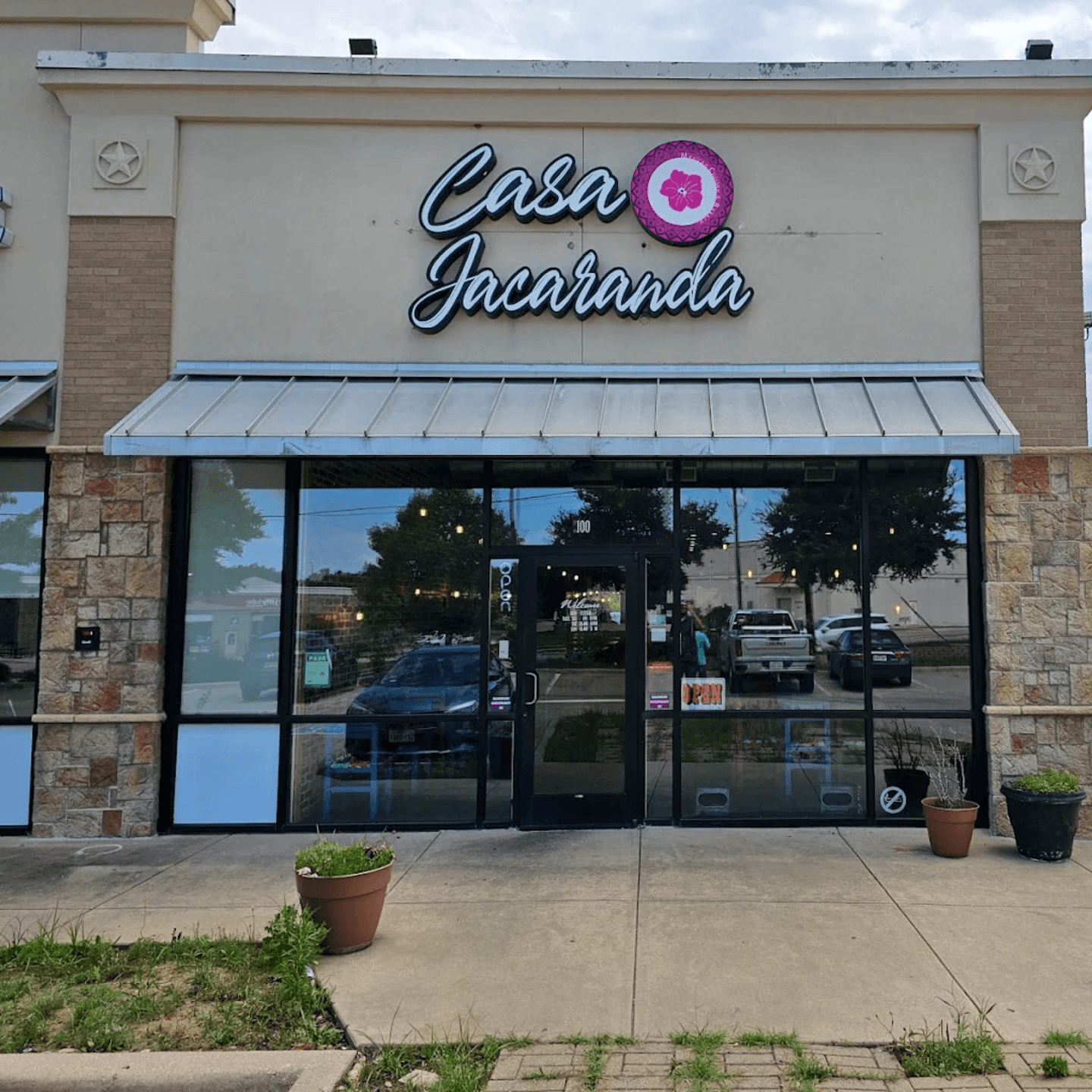 Welcome to Casa Jacaranda - Cocina Mexicana