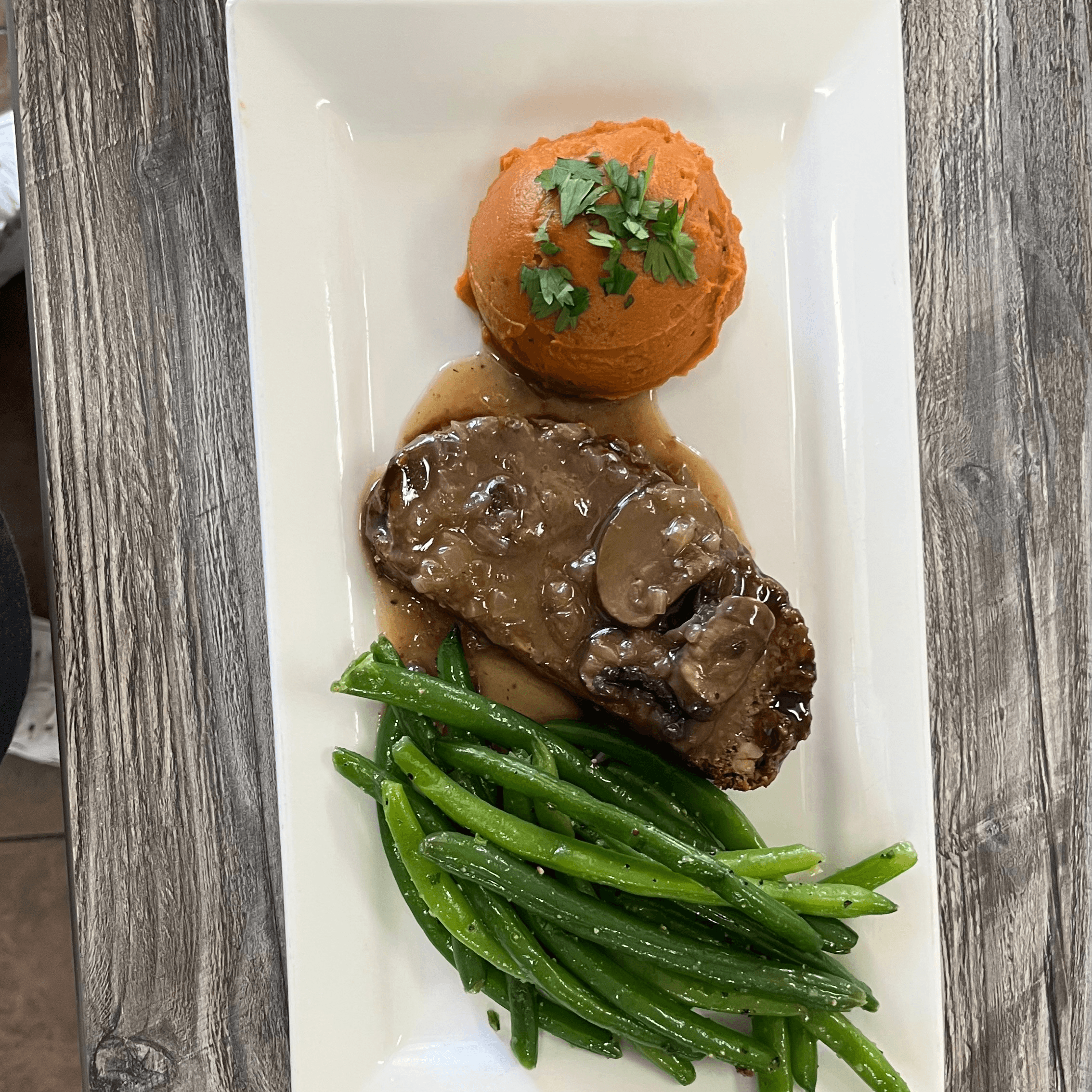 Lentil meatloaf dish.