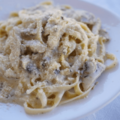 Fettuccine Alfredo Chicken & Mushrooms