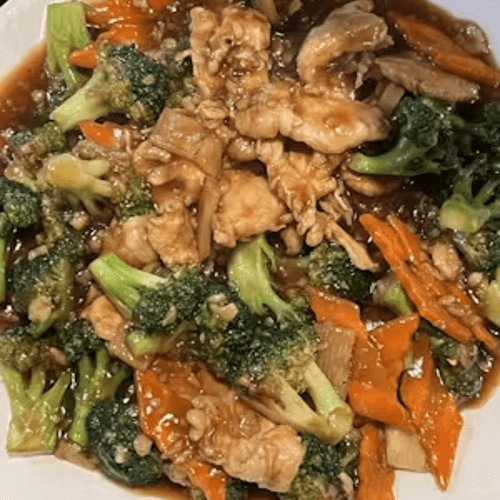(L) Chicken with Broccoli.