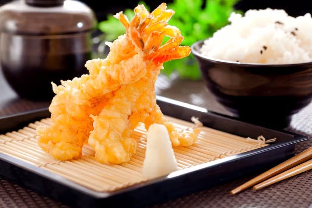 Shrimp tempura (3 pcs).